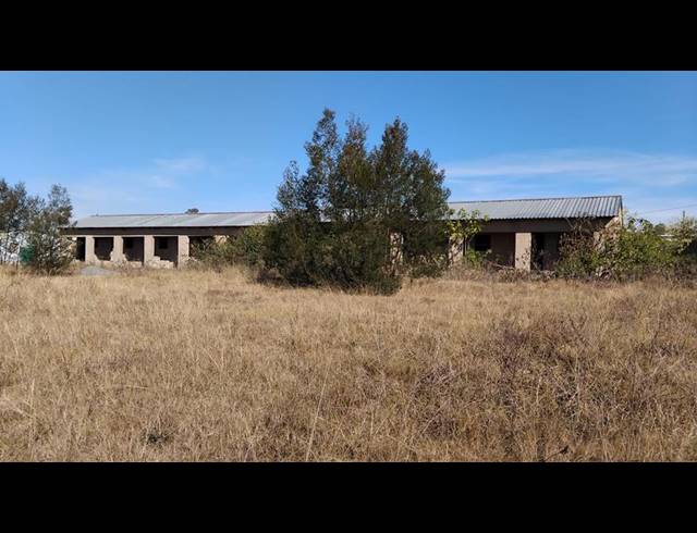 10 BEDROOM APARTMENT FOR SALE IN MTHATHA RURAL